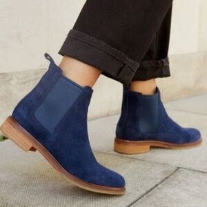 Clarks Clarkdale Arlo Blue Suede Chelsea Boots